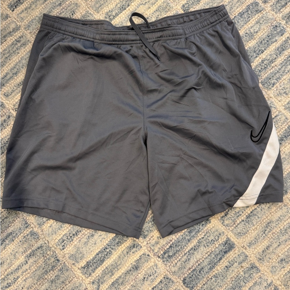 Nike Men's Dark Grey and White Athletic Shorts